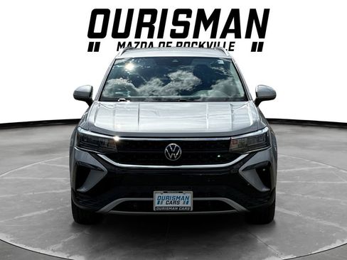 Used 2023 Volkswagen Taos SE w/ Black Wheel Package AWD/4WD image 8