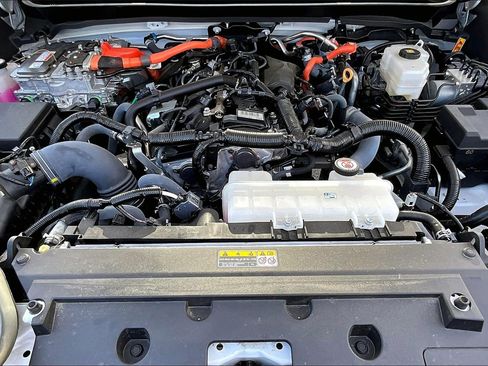 Used 2024 Toyota Tacoma TRD Off-Road image 27