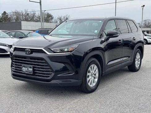 Used 2024 Toyota Grand Highlander XLE image 7