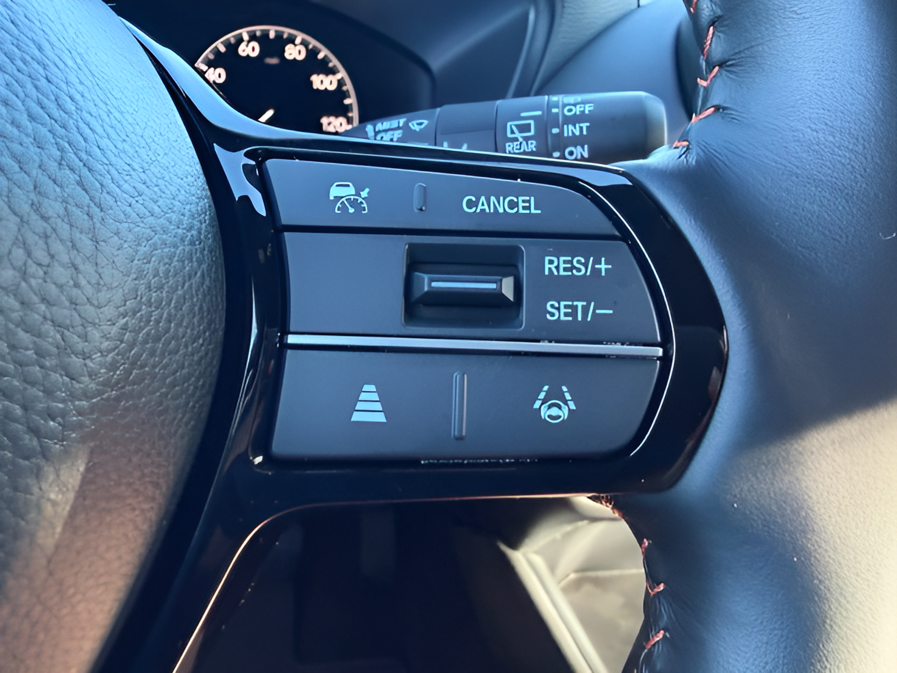 Certified 2025 Honda HR-V Sport image 14