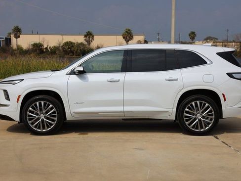 New 2026 Buick Enclave Avenir w/ Super Cruise Package image 5