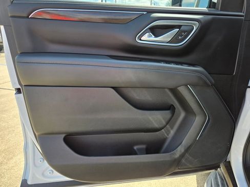 Used 2021 GMC Yukon XL SLE image 11