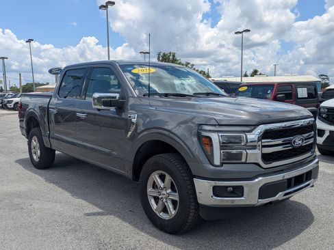 Used 2025 Ford F150 Lariat AWD/4WD image 2