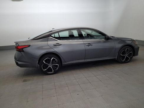Used 2023 Nissan Altima 2.5 SR AWD/4WD image 10