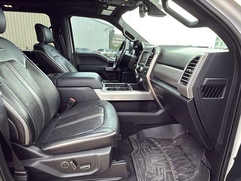 Used 2019 Ford F250 Platinum w/ Platinum Ultimate Package AWD/4WD image 30
