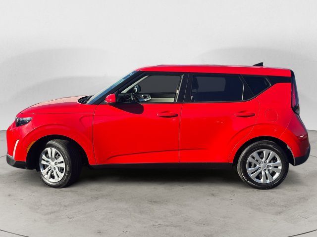 Used 2024 Kia Soul LX FWD image 6