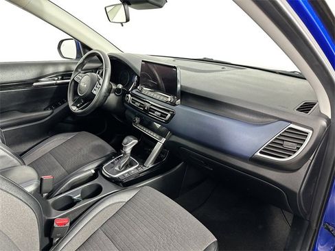 Used 2022 Kia Seltos Nightfall Edition image 30