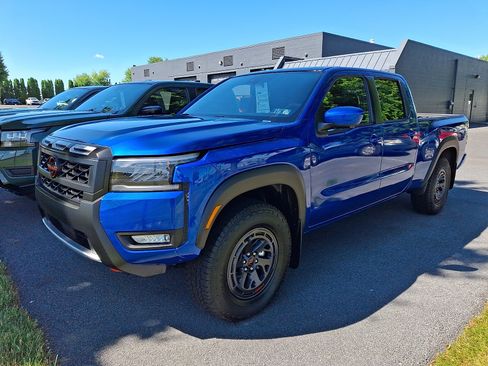 New 2026 Nissan Frontier PRO-4X w/ Pro-4x Convenience Package AWD/4WD image 3