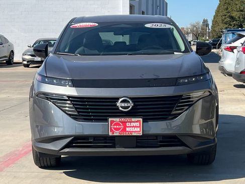 Certified 2025 Nissan Murano SV image 11