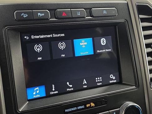 Used 2019 Ford Expedition XLT w/ Equipment Group 202A AWD/4WD image 21