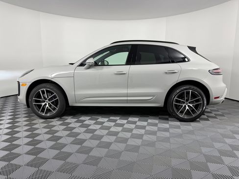 New 2026 Porsche Macan AWD/4WD image 2