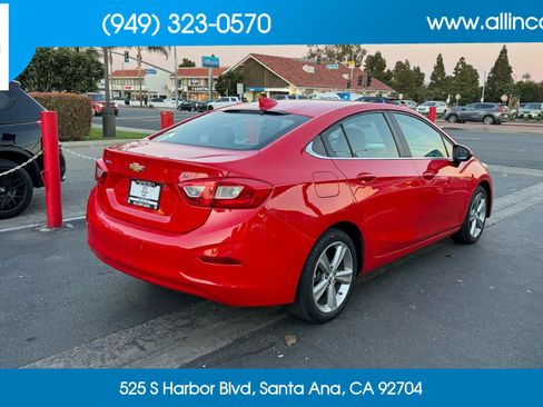 Used 2017 Chevrolet Cruze LT w/ Convenience Package FWD image 6