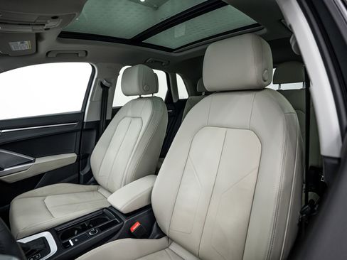 Certified 2025 Audi Q3 2.0T Premium Plus w/ Premium Plus Package image 15