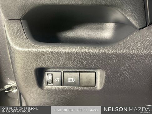 Used 2025 Toyota RAV4 XLE FWD image 42