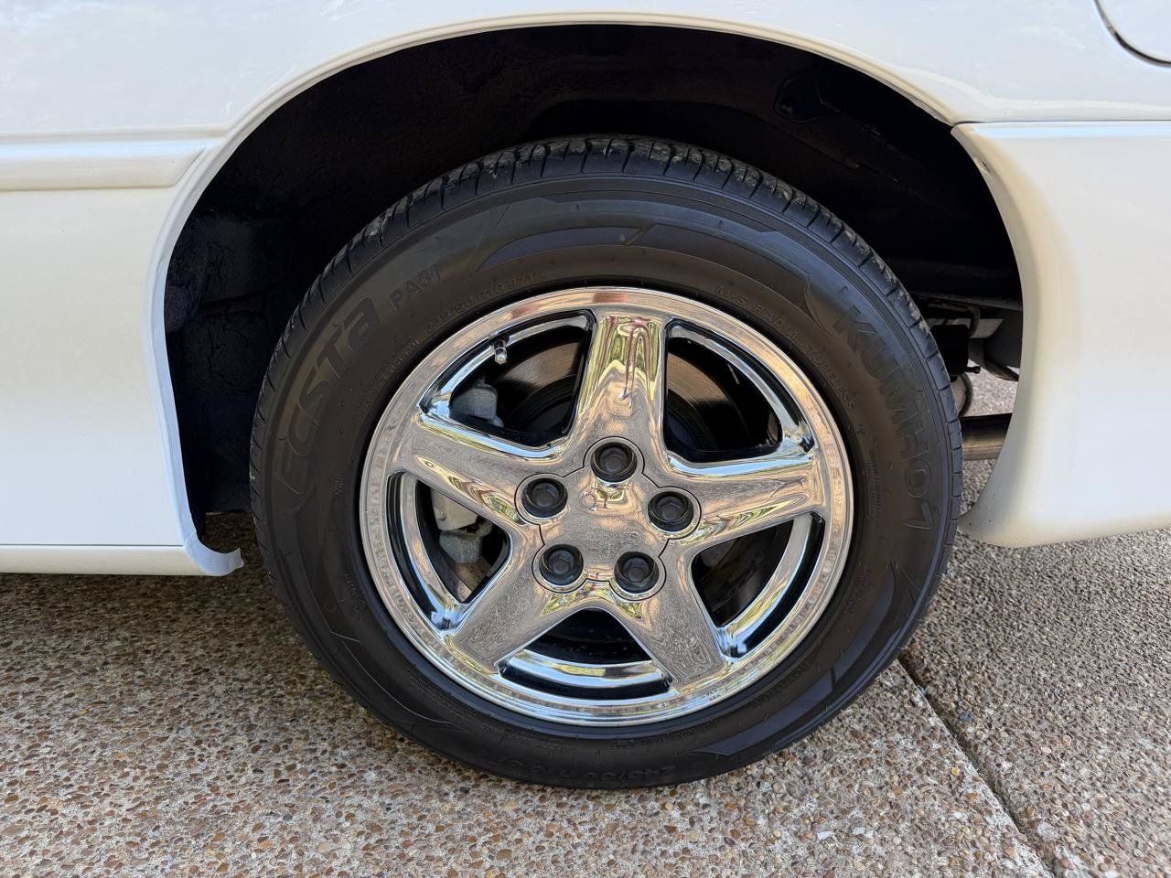 Used 1999 Chevrolet Camaro Z28 RWD image 10