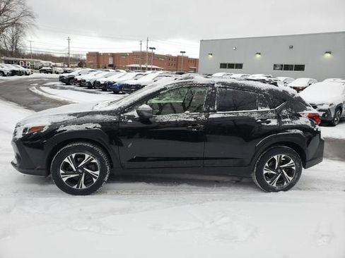 Used 2024 Subaru Crosstrek 2.0i Premium image 5