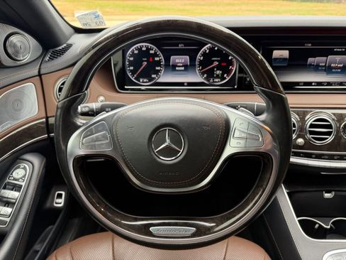 Used 2015 Mercedes-Benz S 550 Sedan image 17