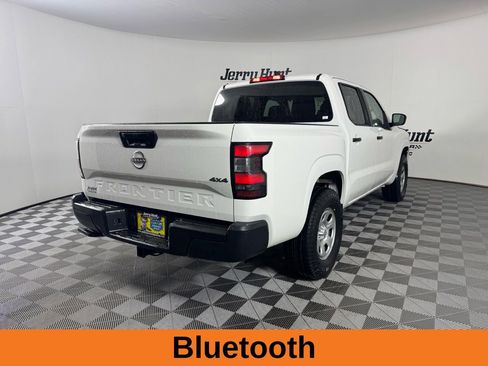 Used 2023 Nissan Frontier S w/ Tow Package image 7