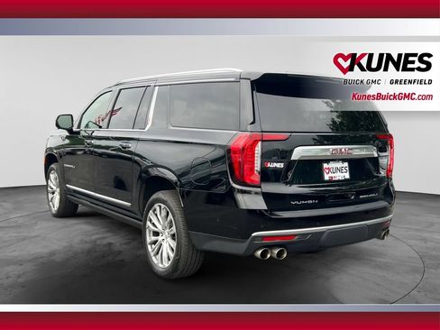 Used 2024 GMC Yukon XL Denali w/ Denali Reserve Package AWD/4WD image 8