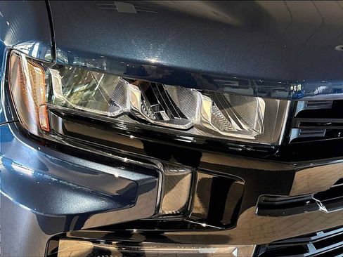 Used 2021 Chevrolet Silverado 1500 LT Trail Boss w/ Bed Protection Package AWD/4WD image 15