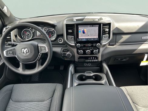 New 2026 RAM 1500 Big Horn AWD/4WD image 13