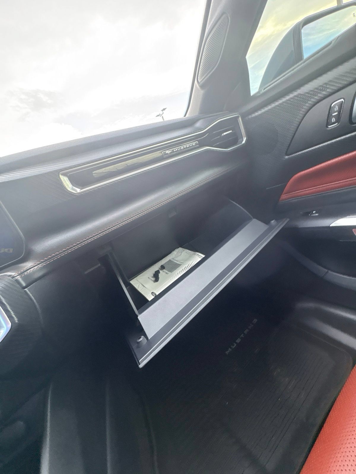 Used 2025 Ford Mustang GT Premium RWD image 29