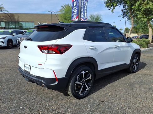 Used 2023 Chevrolet TrailBlazer RS w/ Sun and Liftgate Package image 5