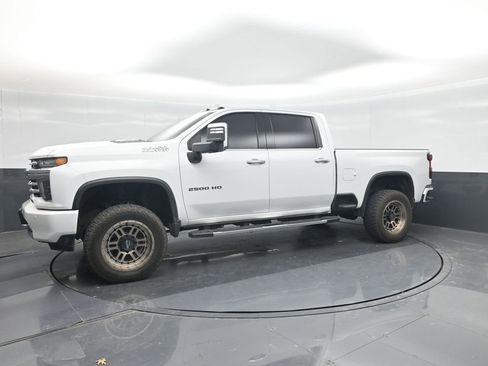 Used 2021 Chevrolet Silverado 2500 High Country w/ Z71 Off-Road Package AWD/4WD image 32