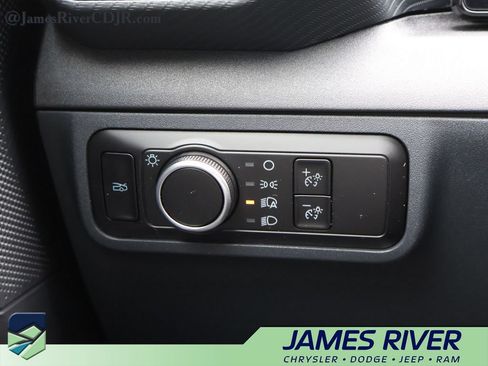 Used 2026 Ford Mustang Premium RWD image 26
