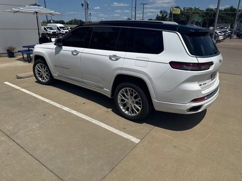 Used 2021 Jeep Grand Cherokee L Summit w/ Advanced Protech Group IV AWD/4WD image 5