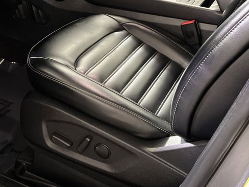 Used 2024 Ford Edge SEL image 12