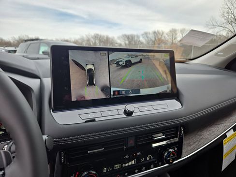 New 2026 Nissan Rogue Platinum w/ Platinum Premium Package image 26