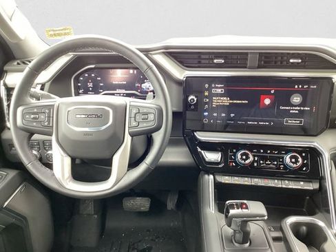 Used 2024 GMC Sierra 1500 Denali w/ Denali Reserve Package image 10
