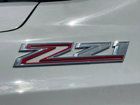 Used 2024 Chevrolet Suburban Z71 w/ Off-Road Capability Package AWD/4WD image 2