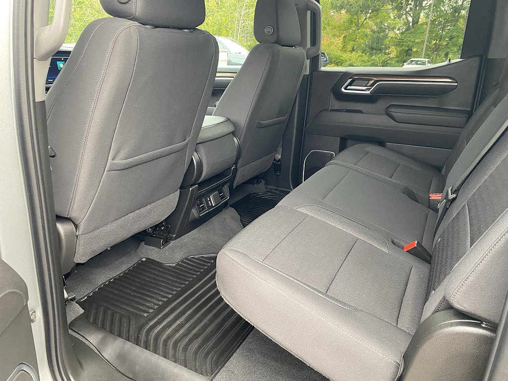 Certified 2025 Chevrolet Silverado 1500 RST AWD/4WD image 16