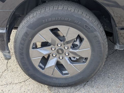 Used 2024 Ford F150 Lightning XLT image 13