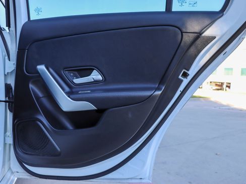 Used 2019 Mercedes-Benz A 220 image 11