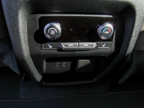 New 2026 GMC Acadia Elevation image 19