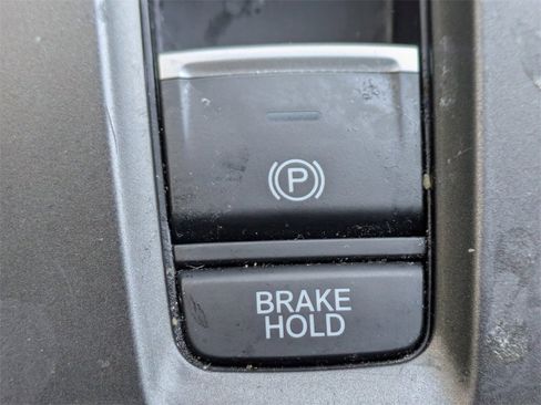 Used 2018 Honda Accord EX-L image 23