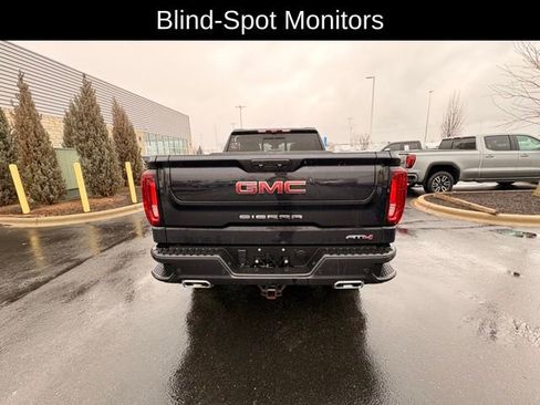 Used 2022 GMC Sierra 1500 AT4 w/ Technology Package image 8