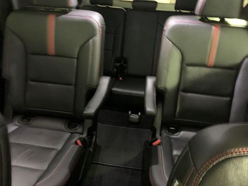 Used 2024 Chevrolet Traverse RS image 26