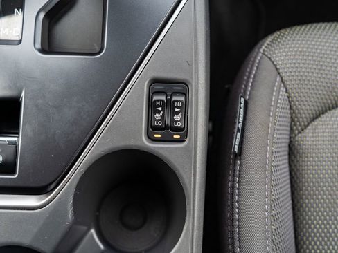 Used 2024 Subaru Crosstrek 2.0i Premium image 28