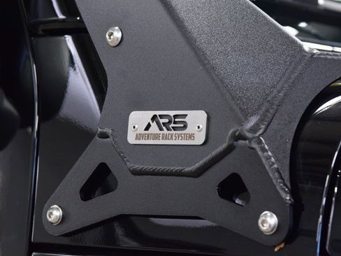 Used 2025 Jeep Wrangler Rubicon w/ Technology Group image 17