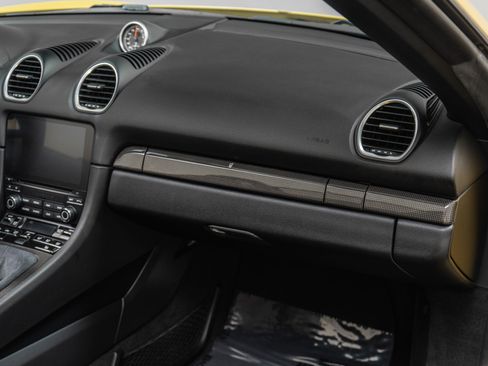 Used 2018 Porsche 718 Boxster GTS RWD image 31