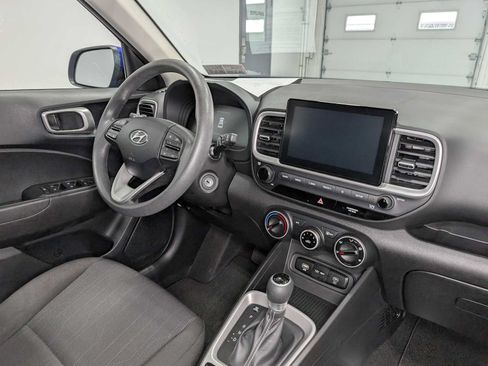 Used 2023 Hyundai Venue SE FWD image 37
