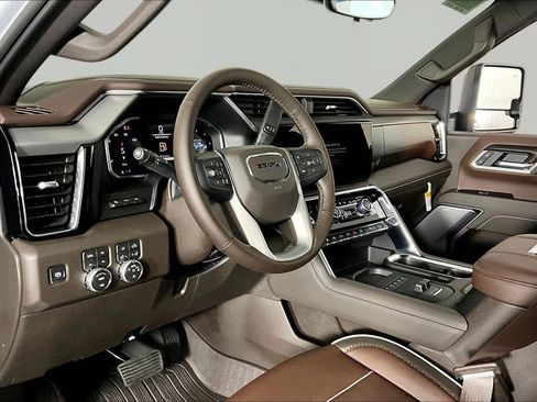 New 2026 GMC Sierra 2500 Denali w/ Denali Reserve Package AWD/4WD image 8
