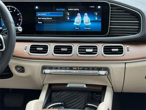 Used 2023 Mercedes-Benz GLE 450 4MATIC image 12