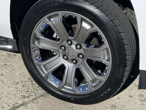 Used 2018 GMC Yukon SLT w/ Open Road Package image 33