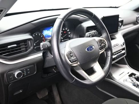 Used 2022 Ford Explorer XLT w/ Class IV Trailer Tow Package image 15