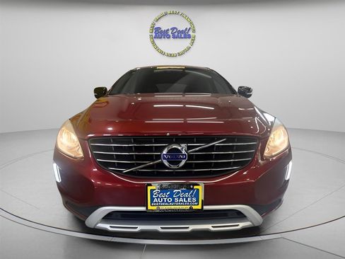 Used 2017 Volvo XC60 T5 Dynamic w/ Preferred Option Package AWD/4WD image 8